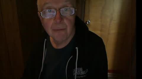 Snapshot of bill_25061 chatting on 19, 4, 2026 bill_25061 online show from 19, 4, 2026