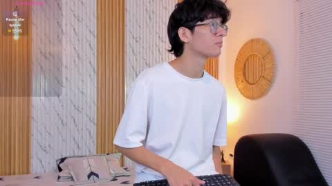 Snapshot of billie_jr chatting on 24, 10, 2025 Billie online show from 24, 10, 2025