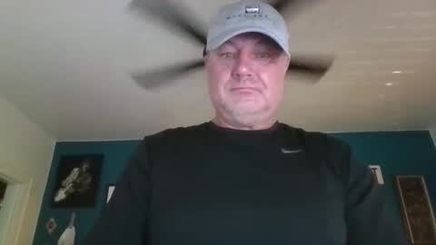 Snapshot of billjames55 chatting on 19, 4, 2026 billjames55 online show from 19, 4, 2026