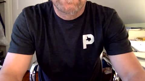 Snapshot of bisonbar chatting on 4, 4, 2026 BisonBar online show from 4, 4, 2026