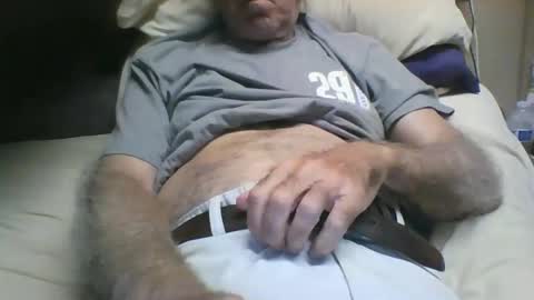 Snapshot of bisoutherner chatting on 25, 4, 2026 bisoutherner online show from 25, 4, 2026