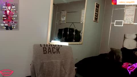  ..  .. online show from 1, 2, 2025