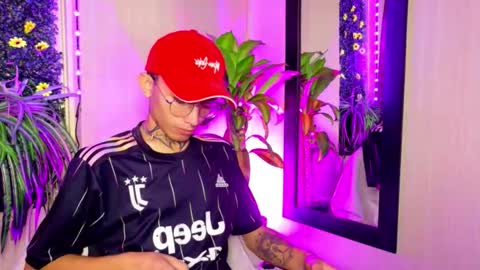  ..  .. online show from 18, 10, 2025