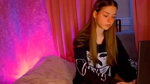 Snapshot of bitter__peach chatting on 2, 3, 2026 Margo online show from 2, 3, 2026