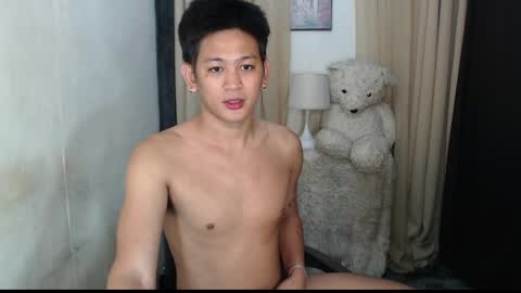 Snapshot of bj_alex31 chatting on 1, 4, 2026 alex online show from 1, 4, 2026
