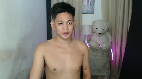 Snapshot of bj_alex31 chatting on 21, 4, 2026 alex online show from 21, 4, 2026