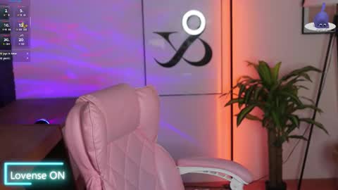 Snapshot of black___barbie chatting on 30, 9, 2025 Black   Barbie online show from 30, 9, 2025