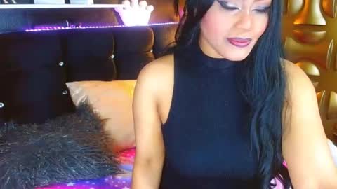 Snapshot of black_ambar chatting on 12, 1, 2025 Ambar online show from 12, 1, 2025