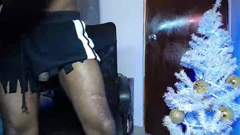 Snapshot of black_diamond_t chatting on 28, 12, 2024 Black Diamond online show from 28, 12, 2024