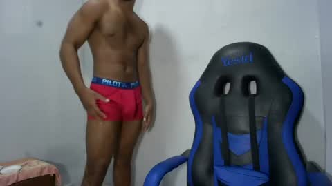 Snapshot of black_dicck chatting on 18, 6, 2026 tu morenito online show from 18, 6, 2026