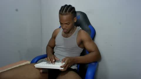 Snapshot of black_dicck chatting on 26, 6, 2026 tu morenito online show from 26, 6, 2026