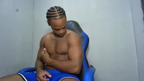 Snapshot of black_dicck chatting on 17, 7, 2026 tu morenito online show from 17, 7, 2026