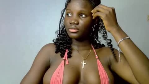 Snapshot of black_ebonyqueen chatting on 20, 10, 2025 Esthy online show from 20, 10, 2025