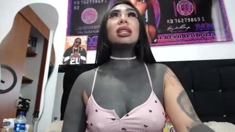 Snapshot of black_eyestattoo chatting on 5, 1, 2025 karenth soto online show from 5, 1, 2025