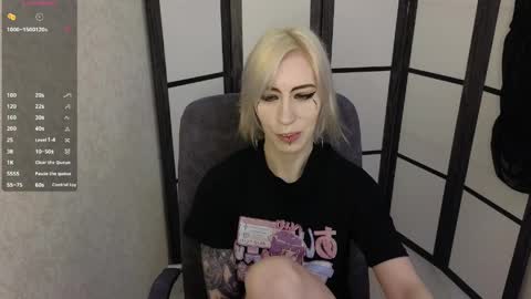 Snapshot of black_orchides chatting on 10, 4, 2026 Emily online show from 10, 4, 2026