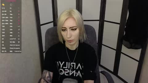 Snapshot of black_orchides chatting on 12, 4, 2026 Emily online show from 12, 4, 2026