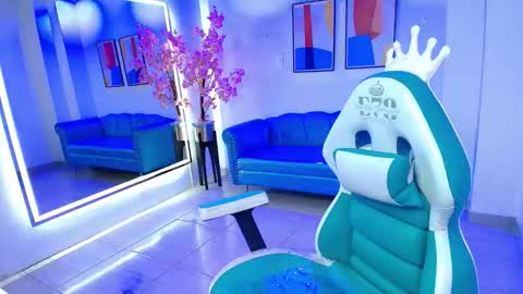 Snapshot of black_roseee chatting on 19, 10, 2025 Rousse online show from 19, 10, 2025