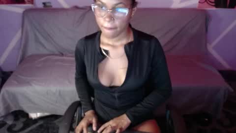 Snapshot of black_scarlet_ chatting on 3, 11, 2025 black_scarlet_ online show from 3, 11, 2025