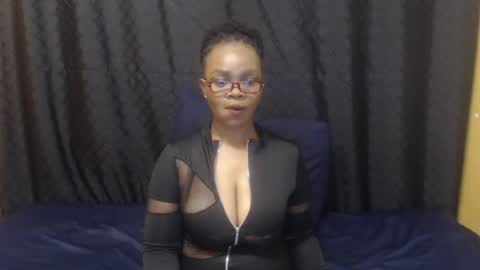 blackassxx83 online show from 25, 6, 2026