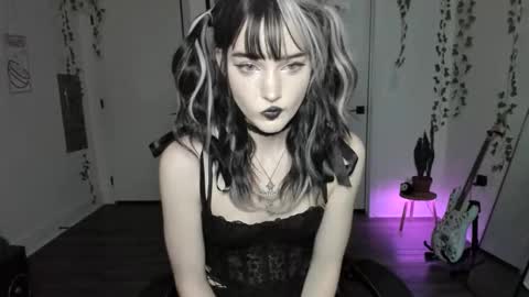 Ella online show from 14, 1, 2026