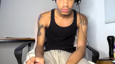 Snapshot of blackbulltitus chatting on 8, 6, 2026 BlackBullTitus online show from 8, 6, 2026
