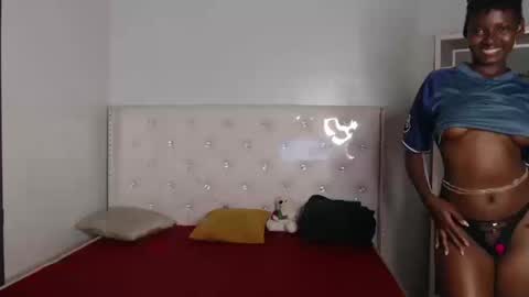 Snapshot of blackmelaninqueen chatting on 12, 3, 2026 Cleo online show from 12, 3, 2026