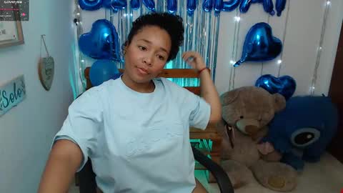 Snapshot of blackqueen_18 chatting on 28, 12, 2024 blackqueen_18 online show from 28, 12, 2024