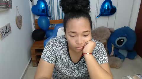 Snapshot of blackqueen_18 chatting on 29, 12, 2024 blackqueen_18 online show from 29, 12, 2024