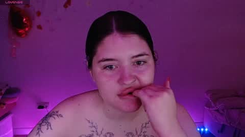 Snapshot of blackroseonee chatting on 13, 5, 2026 blackroseonee online show from 13, 5, 2026