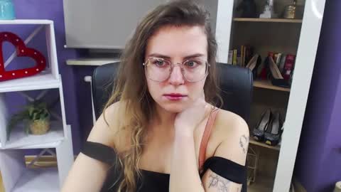 Z O E Y online show from 29, 1, 2025