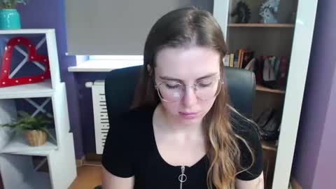 Z O E Y online show from 21, 2, 2025