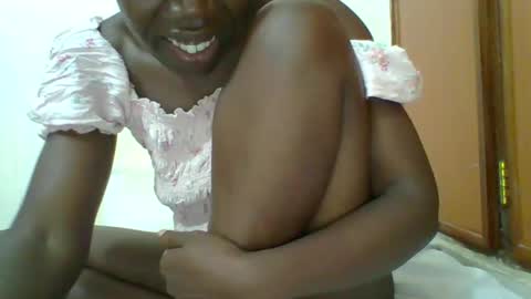 Snapshot of blacksexygal chatting on 27, 3, 2026 SARAH online show from 27, 3, 2026