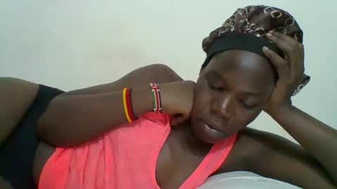 Snapshot of blacksexygal chatting on 19, 4, 2026 SARAH online show from 19, 4, 2026