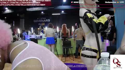 Snapshot of blacksirenqueen chatting on 11, 4, 2026 Queen Siren online show from 11, 4, 2026