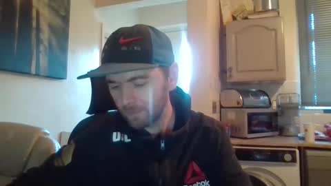 Snapshot of blackvswhite2022 chatting on 4, 2, 2025 blackvswhite2022 online show from 4, 2, 2025