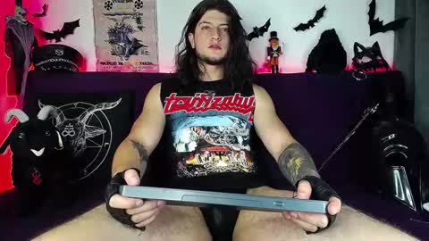 Snapshot of blackwolf_6 chatting on 6, 11, 2025 Dave online show from 6, 11, 2025