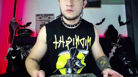 Snapshot of blackwolf_6 chatting on 11, 11, 2025 Dave online show from 11, 11, 2025