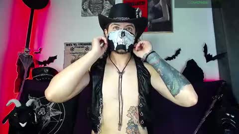 Snapshot of blackwolf_6 chatting on 16, 11, 2025 Dave online show from 16, 11, 2025