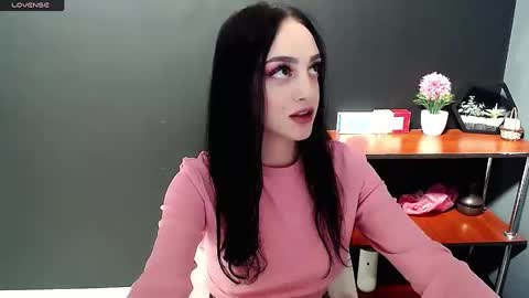 Snapshot of blacky_berry chatting on 2, 12, 2024 Ivy online show from 2, 12, 2024