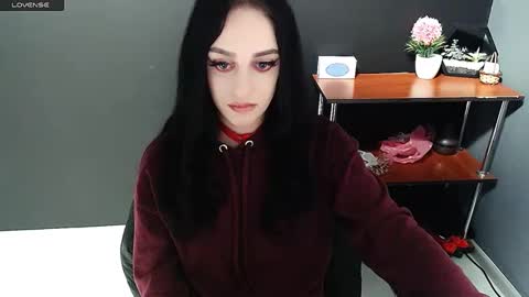 Snapshot of blacky_berry chatting on 8, 12, 2024 Ivy online show from 8, 12, 2024