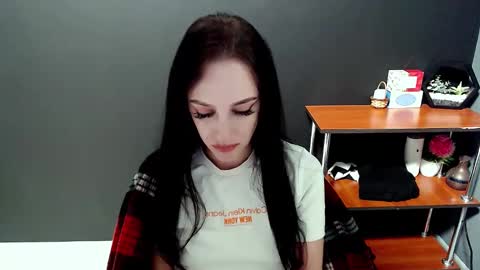 Snapshot of blacky_berry chatting on 6, 1, 2025 Ivy online show from 6, 1, 2025