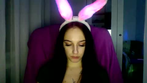 Snapshot of blacky_berry chatting on 12, 1, 2025 Ivy online show from 12, 1, 2025