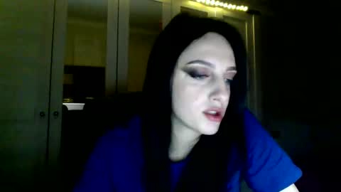 Snapshot of blacky_berry chatting on 19, 1, 2025 Ivy online show from 19, 1, 2025