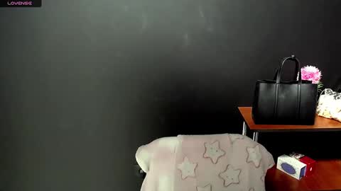 Snapshot of blacky_berry chatting on 23, 2, 2025 Ivy online show from 23, 2, 2025