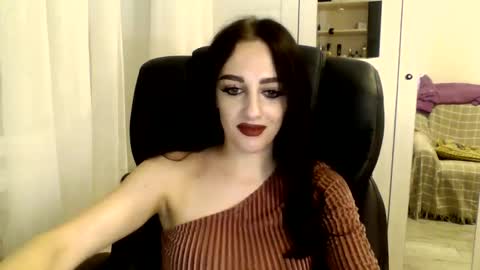 Snapshot of blacky_berry chatting on 28, 2, 2025 Ivy online show from 28, 2, 2025