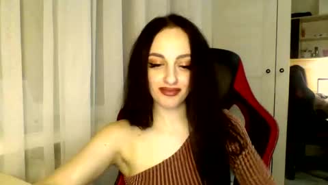 Snapshot of blacky_berry chatting on 7, 3, 2025 Ivy online show from 7, 3, 2025