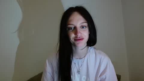 Snapshot of blacky_berry chatting on 17, 5, 2026 Ivy online show from 17, 5, 2026
