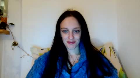 Snapshot of blacky_berry chatting on 18, 5, 2026 Ivy online show from 18, 5, 2026