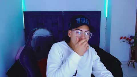 Snapshot of blade_sensual chatting on 18, 10, 2025 blade_sensual online show from 18, 10, 2025