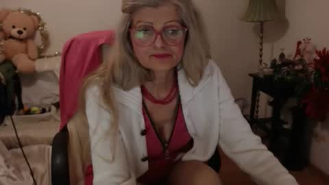 Snapshot of blairfort chatting on 8, 12, 2024 blairfort online show from 8, 12, 2024